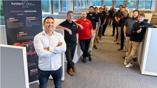 Group of workers from Element 119