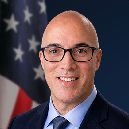 Headshot of Jonathan Stein
