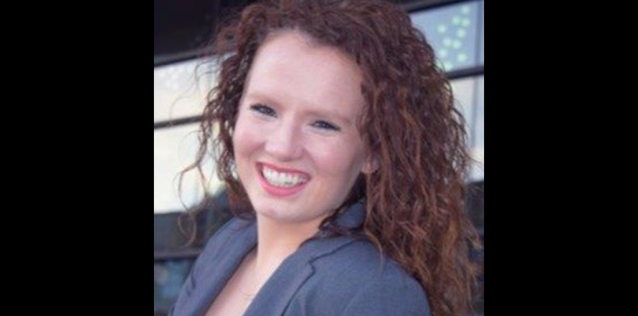 Picture of woman with curly hair