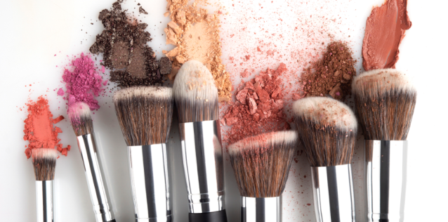 Make up brushes with blush and eyeshadow pigments