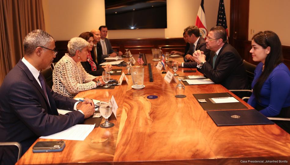 Under Secretary Marisa Lago, joined by Ian Saunders, ITA's deputy assistant secretary for the Western Hemisphere, Ambassador Cynthia Telles, and EXIM Board Member Owen Herrnstadt meet with President Rodrigo Chaves Robles of Costa Rica in San Jose on August 22, 2022.