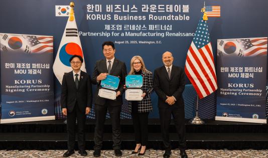 Group Shot Korean Air 2
