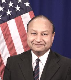 Kam Shah Bio Photo